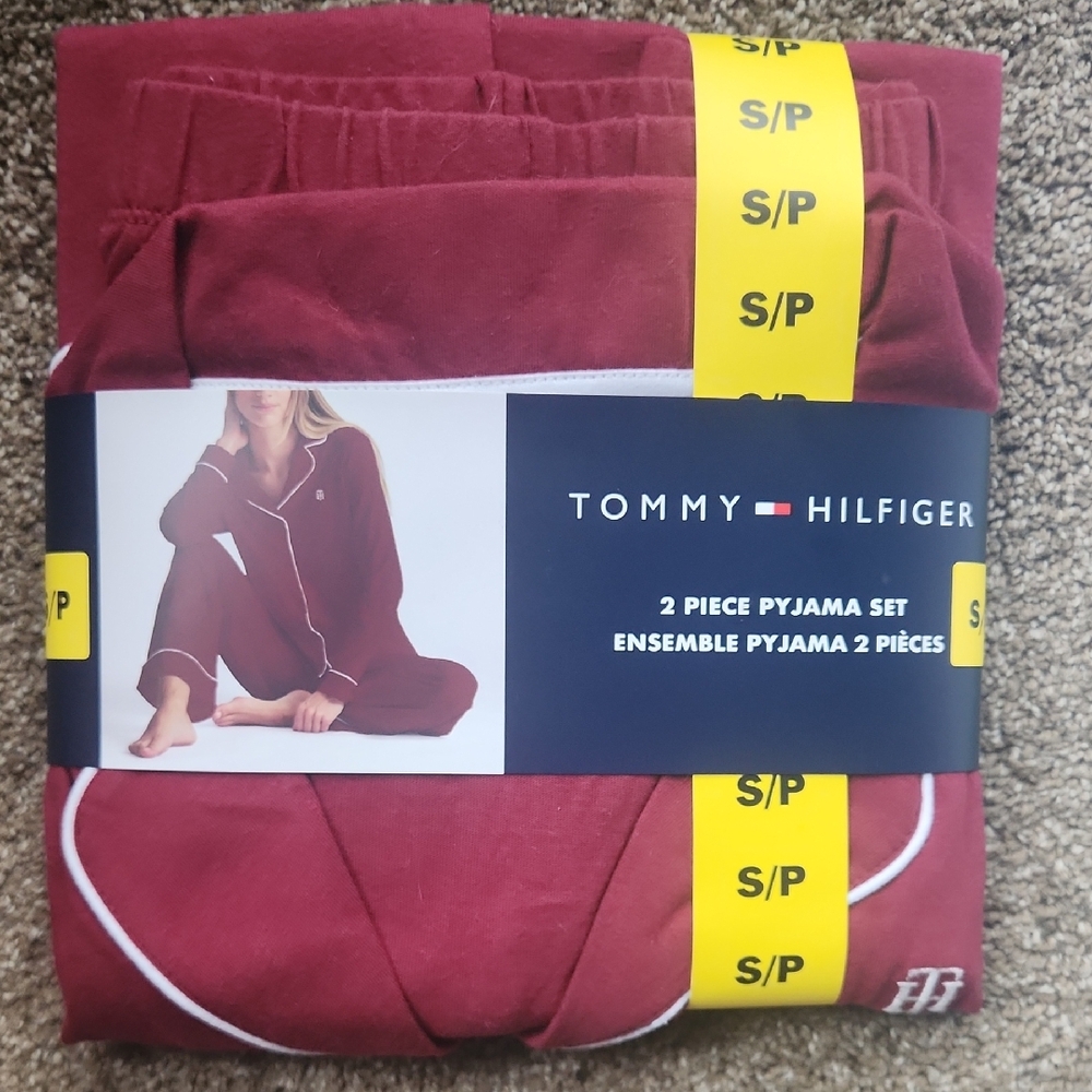 Tommy Hilfiger Women's Two-Piece Pajama Set in Deep Wine with White Trim